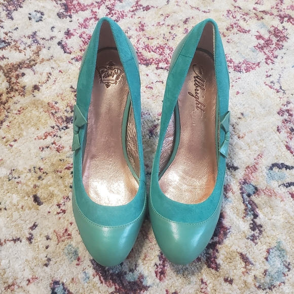 Miss Albright "Moira" Side Bow Pump Size 6.5 - Picture 6 of 14